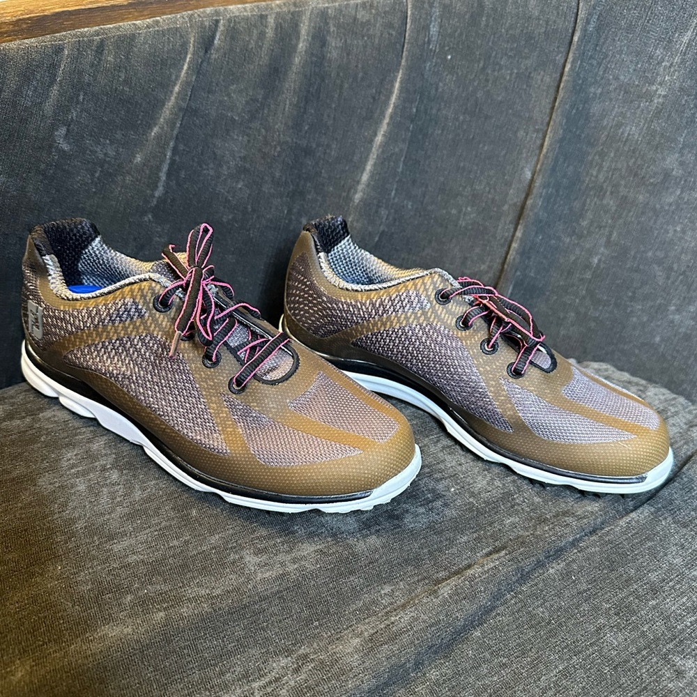 FootJoy pink purple Brown golf Shoes.  Women’s size 6